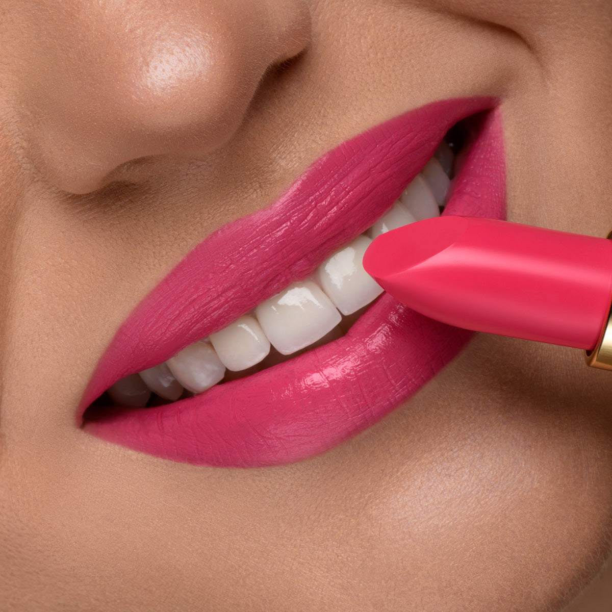 Royal Mat Lipstick No. 08 Coral Dream 
