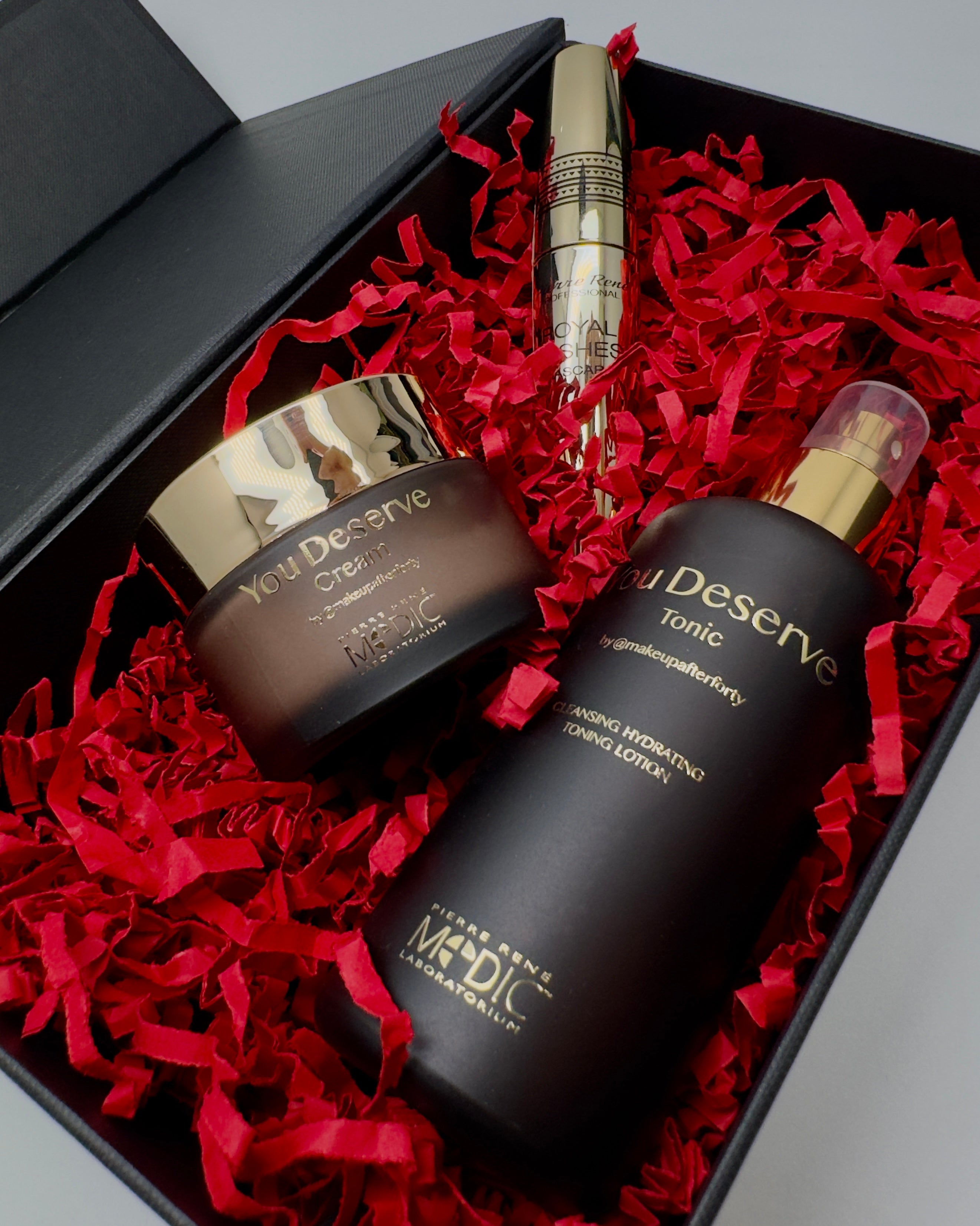 Royal Care Gift Box 🖤