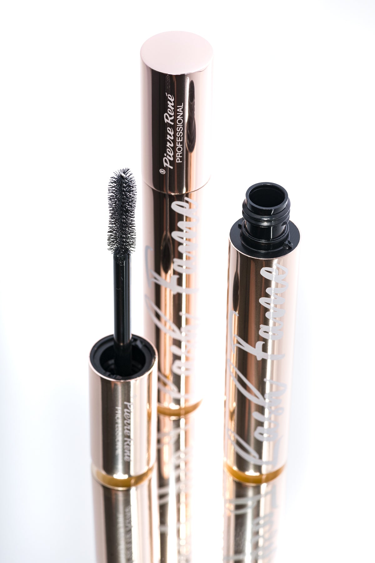 Volume-Enhancing, Thickening Mascara - Lash Fame Mascara 